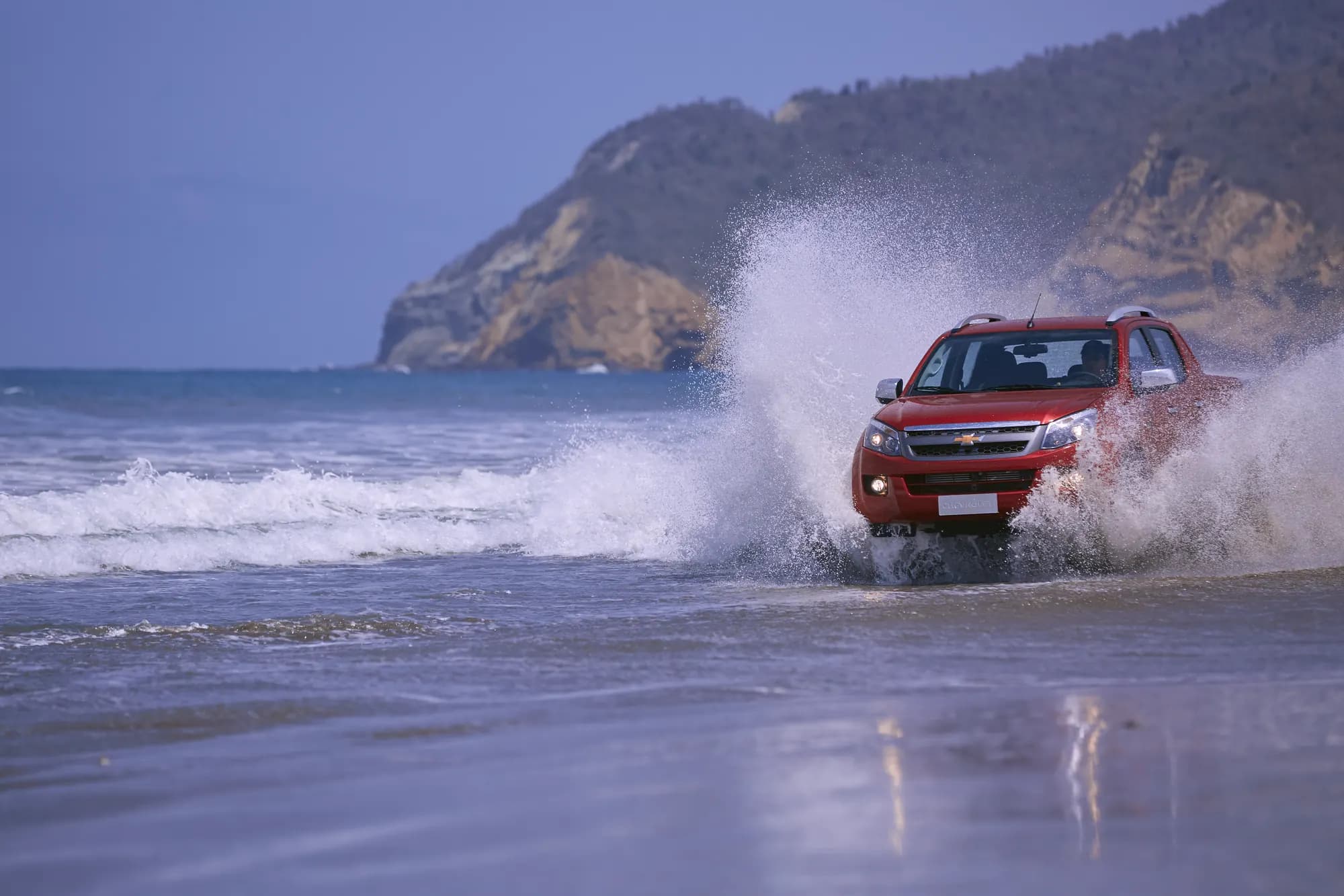 D-Max abriendo el agua, Chevrolet, 2016